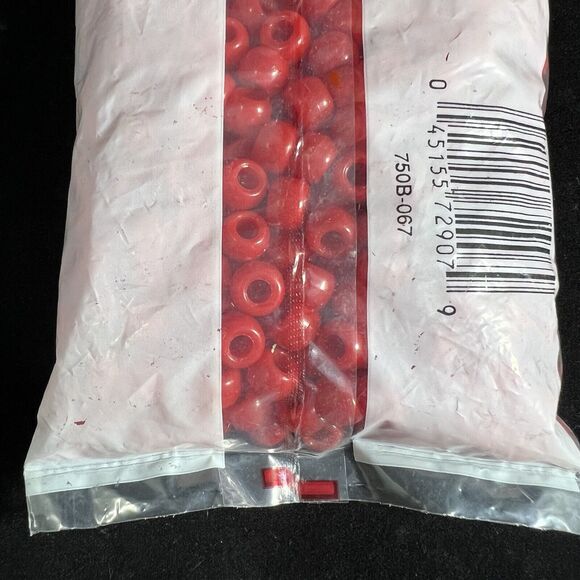 Vintage The Beadery Barrel Pony Beads 067 Opaque Red 325 Pieces - Picture 4 of 6